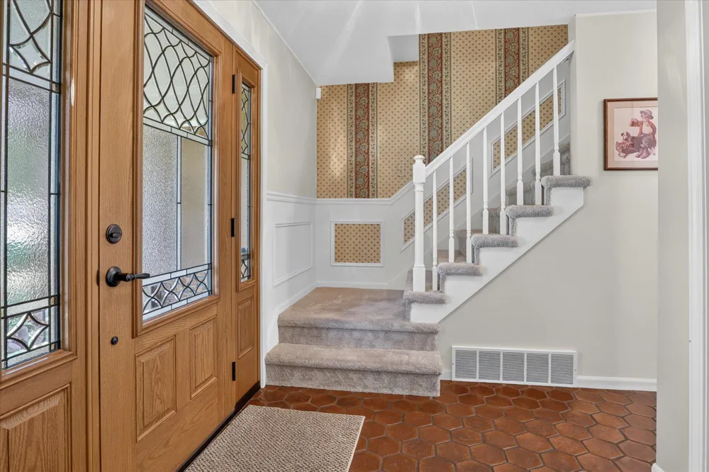 22279 Loupee Drive Cassopolis, MI 49031