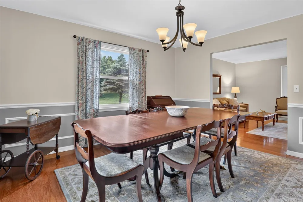 22279 Loupee Drive Cassopolis, MI 49031