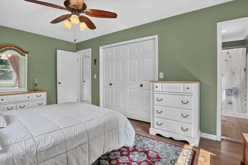 22279 Loupee Drive Cassopolis, MI 49031