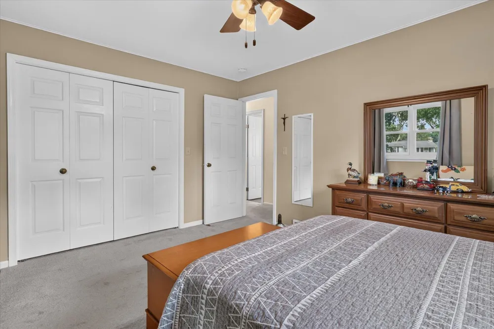 22279 Loupee Drive Cassopolis, MI 49031