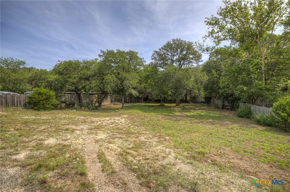 3265 Skyline Drive Canyon Lake, TX 78133