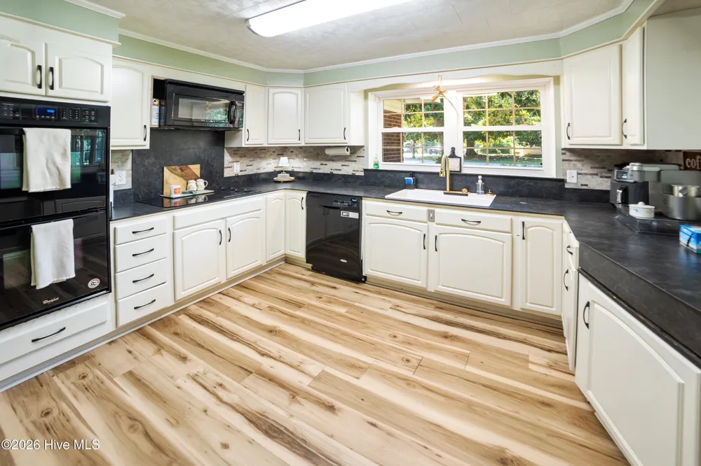 413 Franklin Street Whiteville, NC 28472