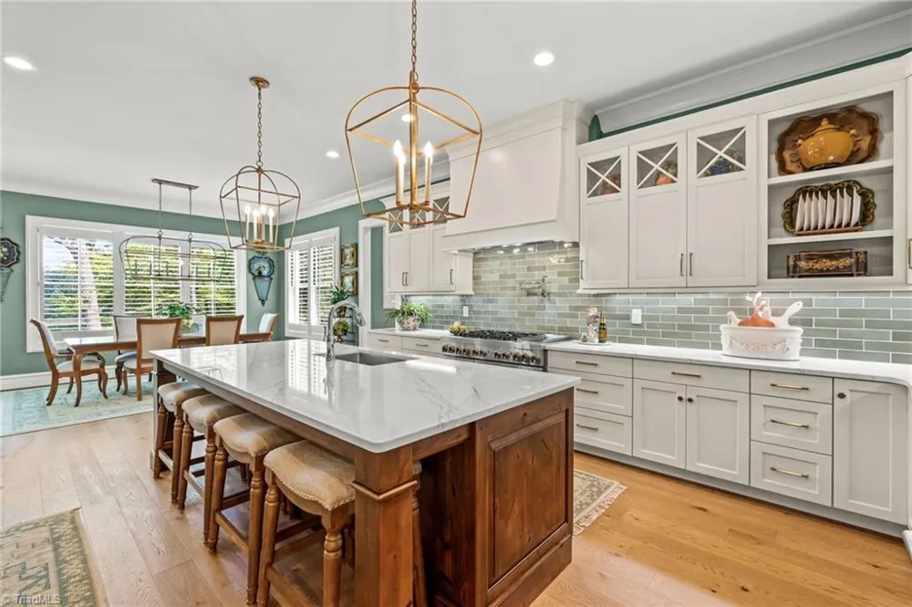8111 Falcon Trail Oak Ridge, NC 27310