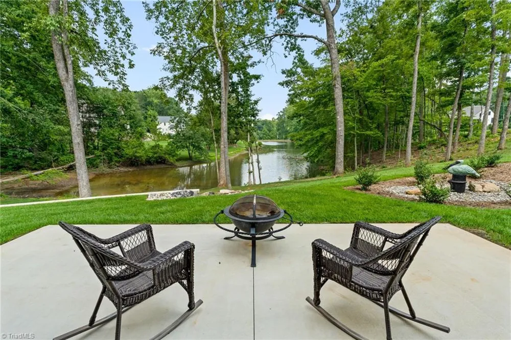 8111 Falcon Trail Oak Ridge, NC 27310