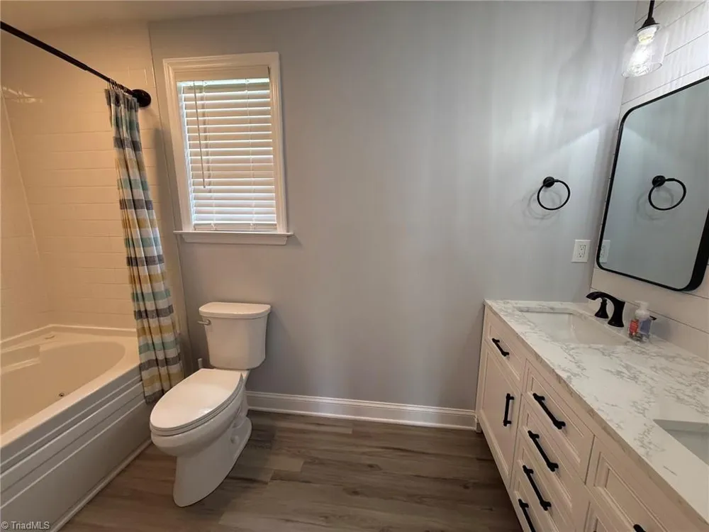 2740 Bridgeport Drive Winston-Salem, NC 27103