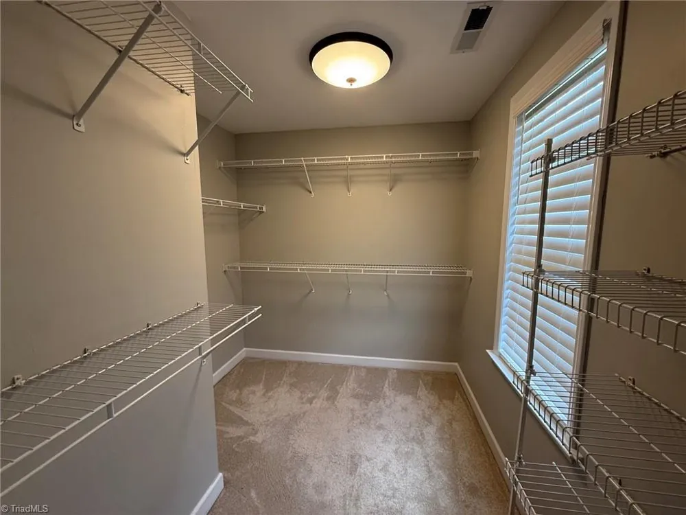 2740 Bridgeport Drive Winston-Salem, NC 27103