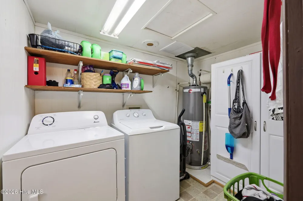 1556 Farrow Fork Road Engelhard, NC 27824