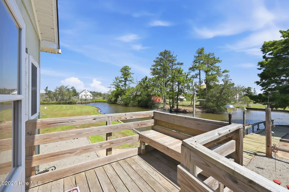 1556 Farrow Fork Road Engelhard, NC 27824