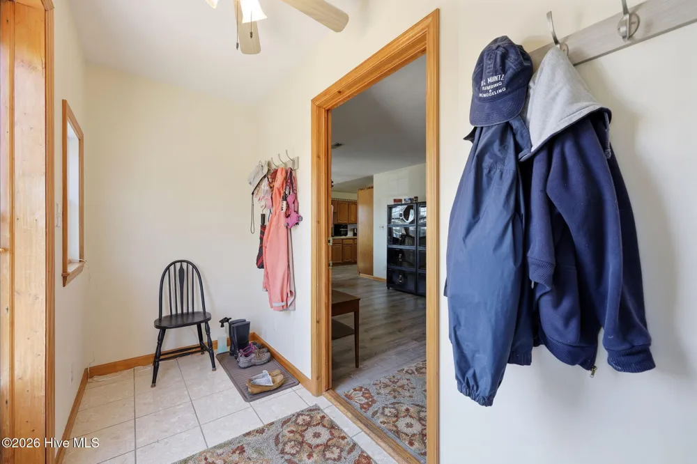 1556 Farrow Fork Road Engelhard, NC 27824
