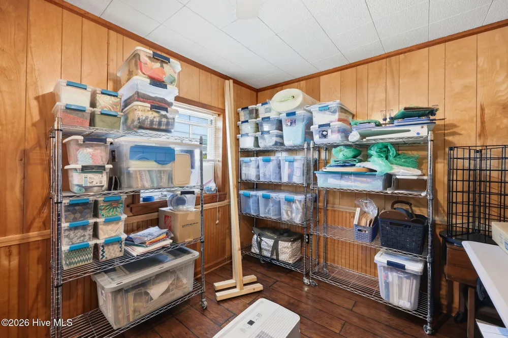 1556 Farrow Fork Road Engelhard, NC 27824