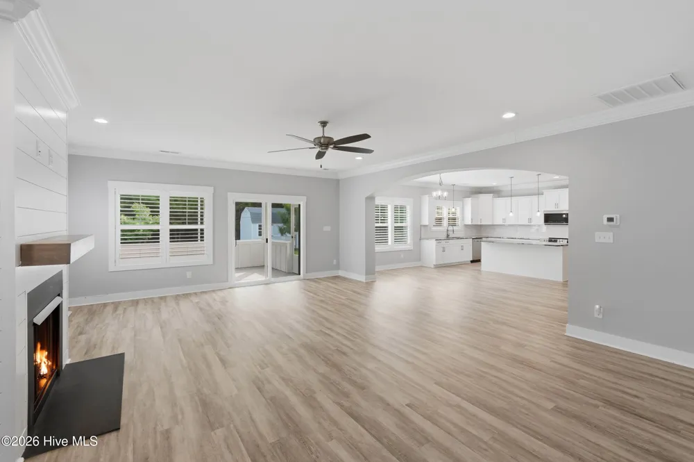 531 Moss Lake Lane Holly Ridge, NC 28445