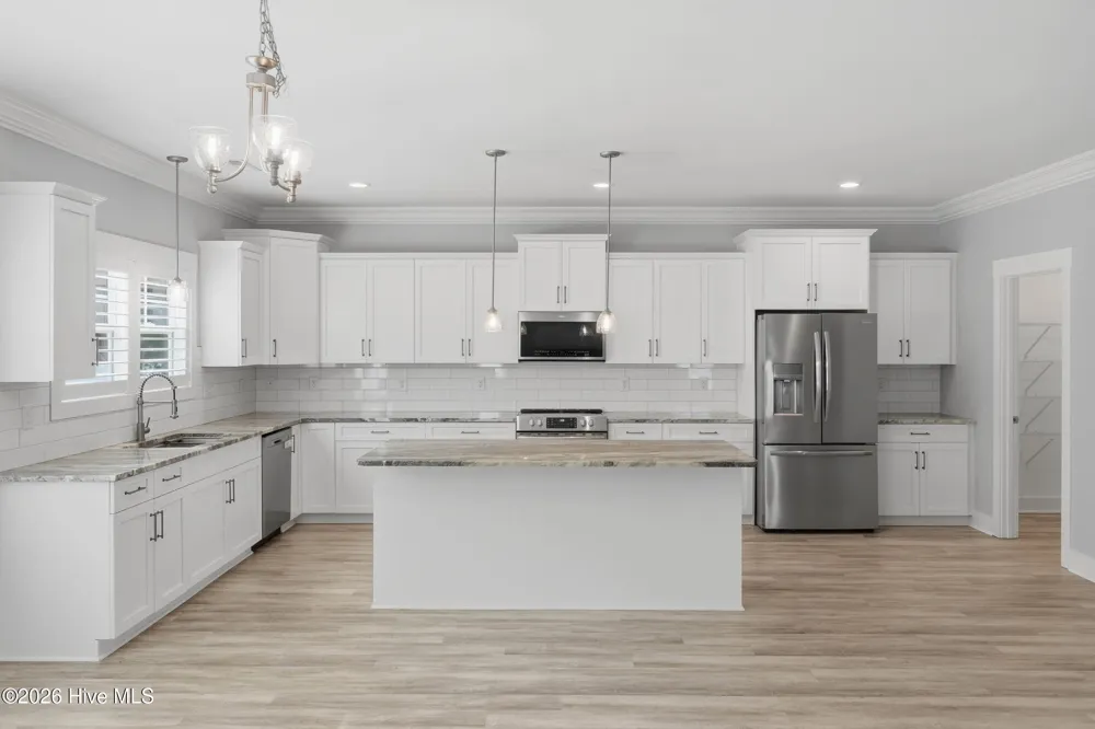 531 Moss Lake Lane Holly Ridge, NC 28445