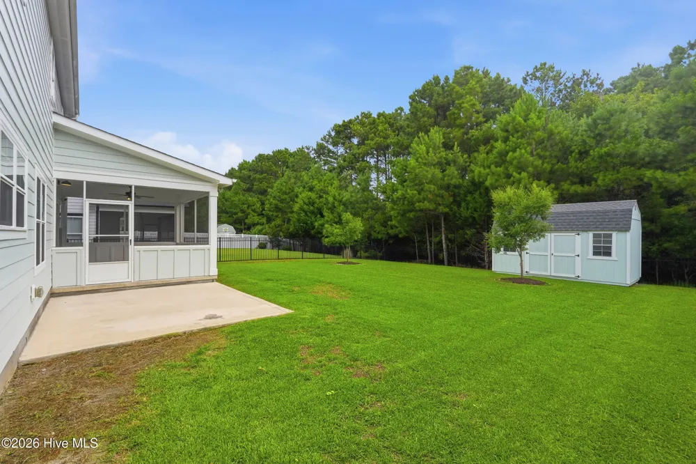 531 Moss Lake Lane Holly Ridge, NC 28445