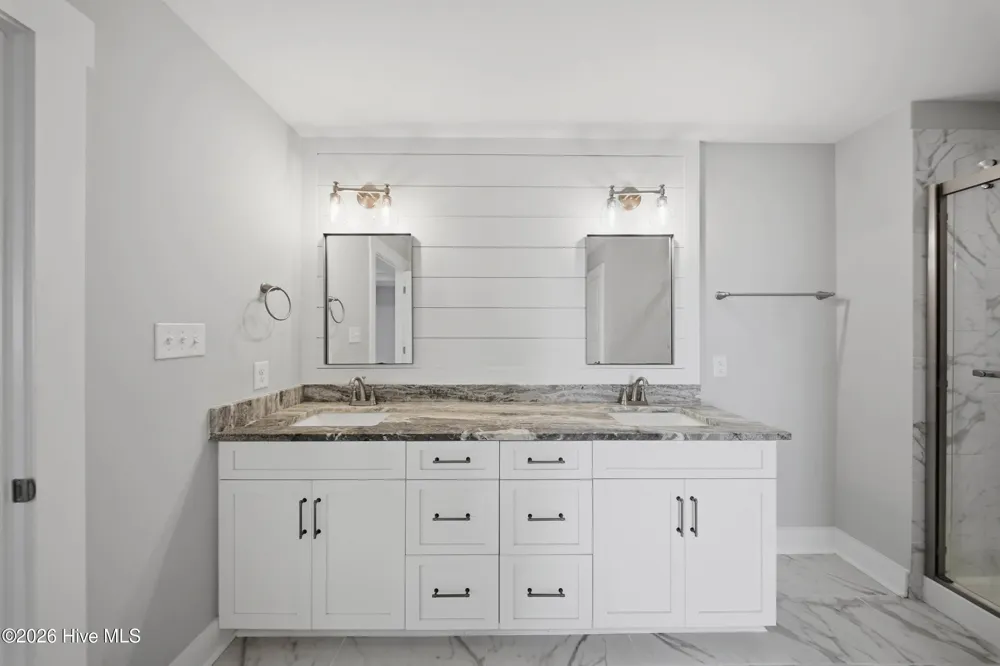 531 Moss Lake Lane Holly Ridge, NC 28445
