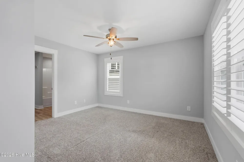 531 Moss Lake Lane Holly Ridge, NC 28445
