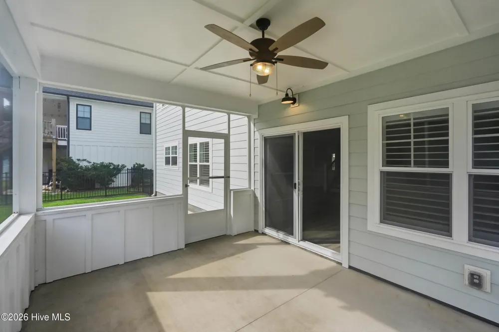 531 Moss Lake Lane Holly Ridge, NC 28445
