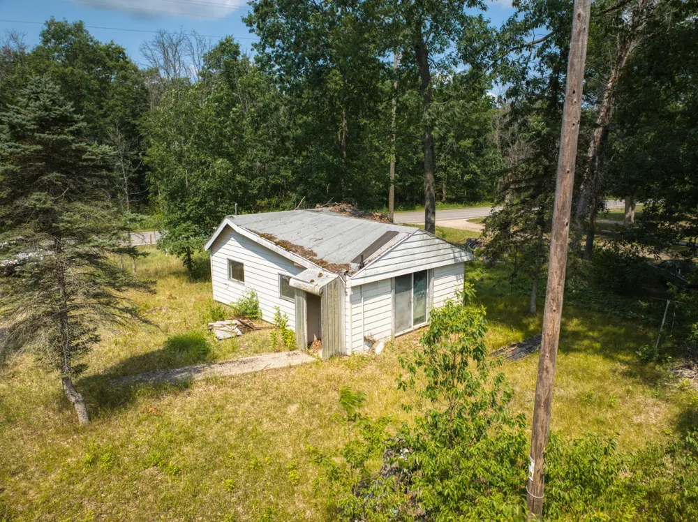 10130 Brooks Road Irons, MI 49644