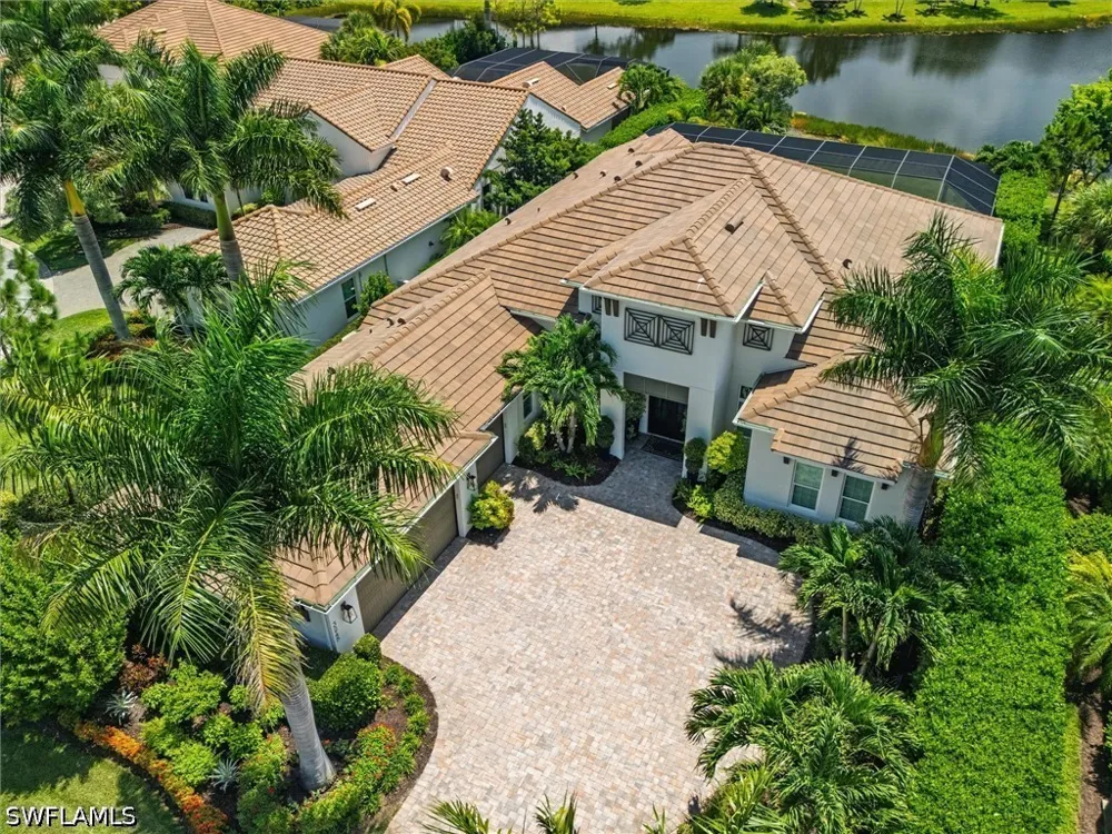Cullowee Lane Naples, FL 34114