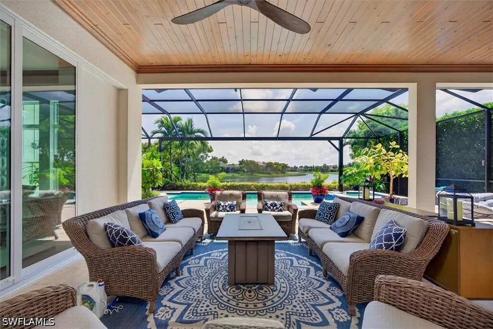 Cullowee Lane Naples, FL 34114