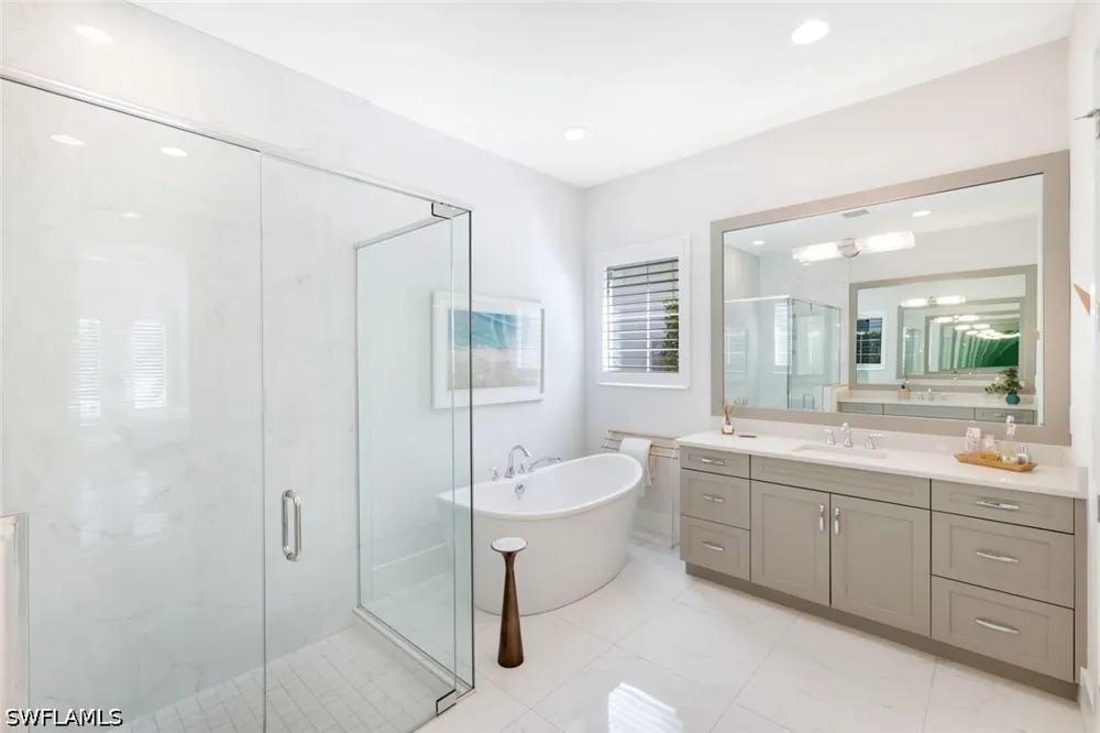 Capistrano Lane Naples, FL 34114
