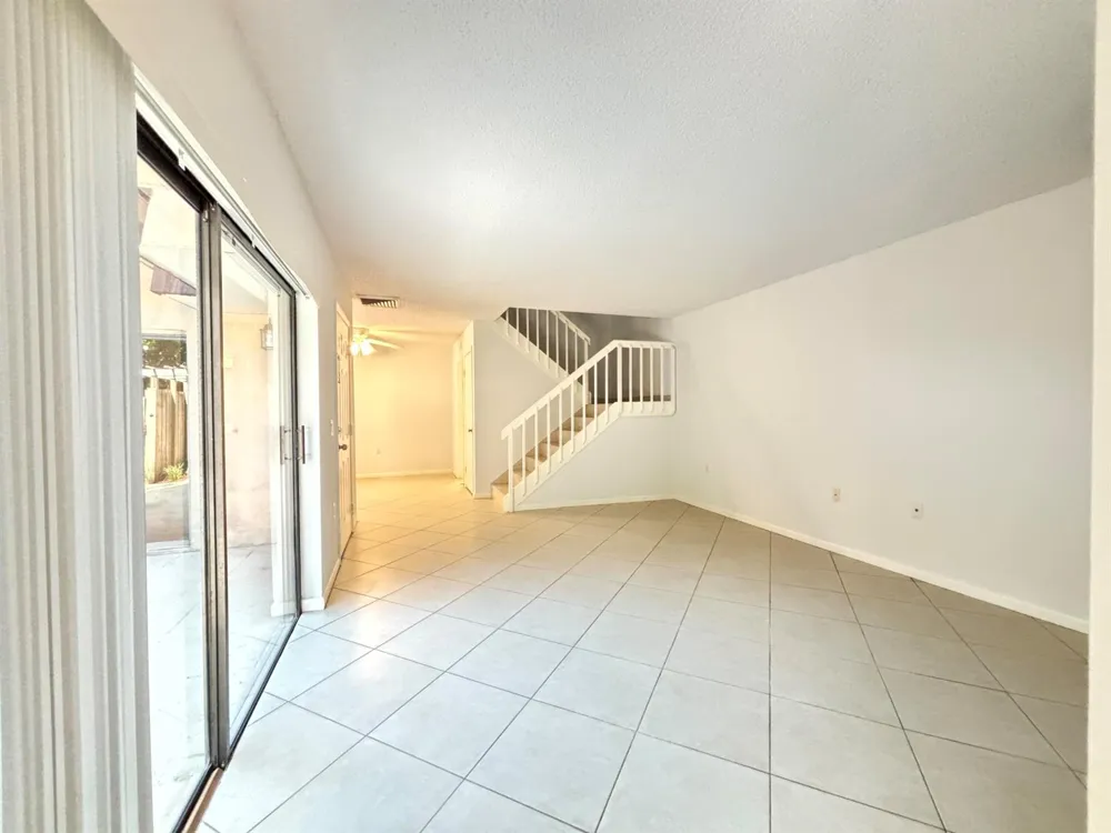 2110 21st Lane Palm Beach Gardens, FL 33418