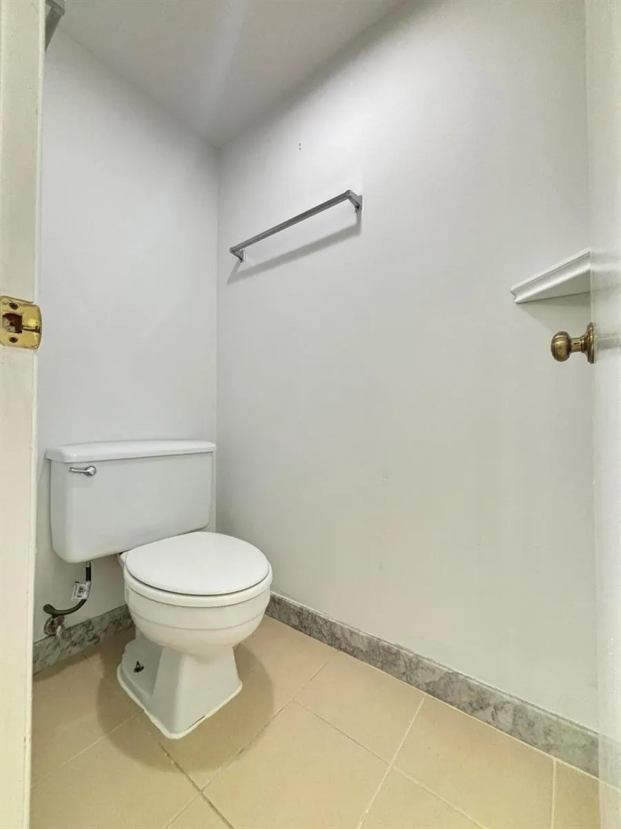 2110 21st Lane Palm Beach Gardens, FL 33418