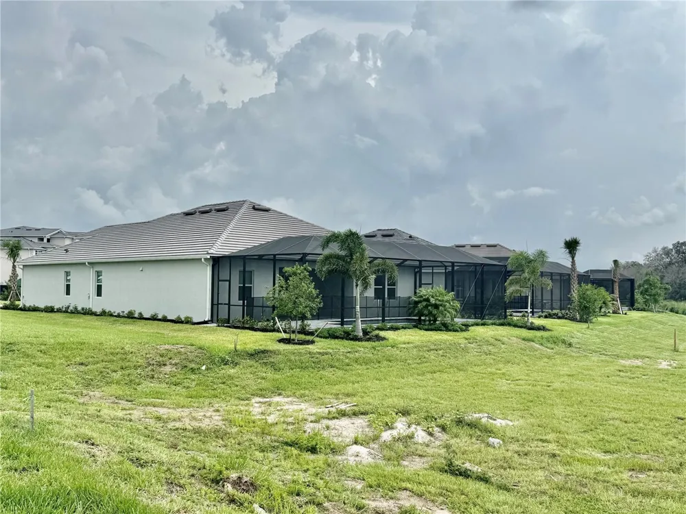 19227 SCALLOP LOOP Lakewood Ranch, FL 34211