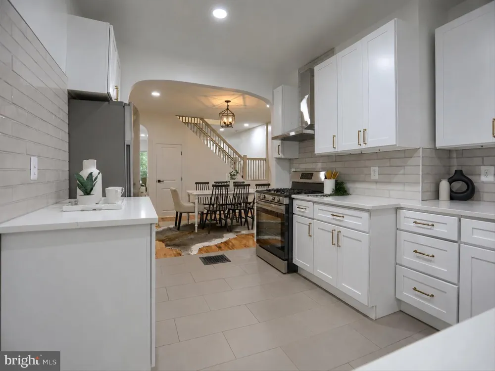 719 BERRY STREET Baltimore, MD 21211
