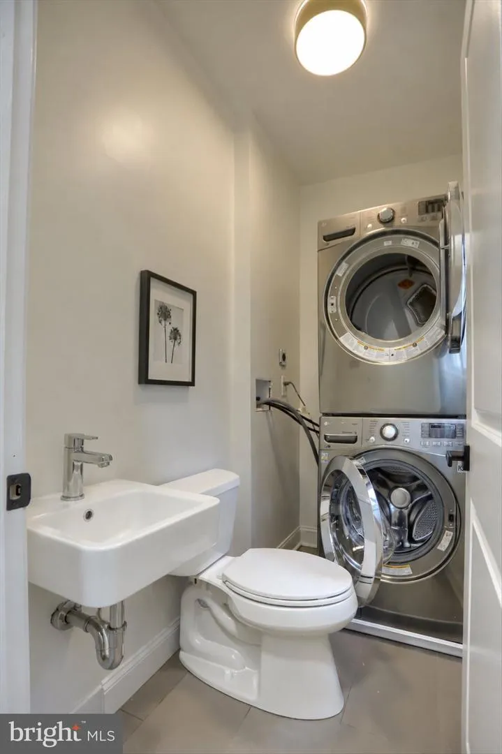 719 BERRY STREET Baltimore, MD 21211