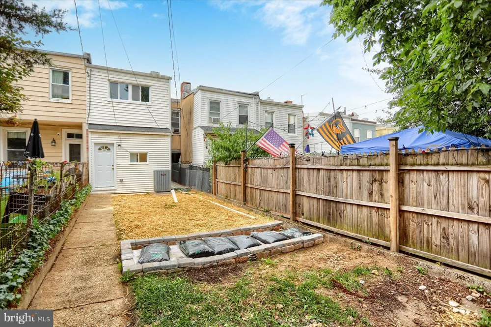 719 BERRY STREET Baltimore, MD 21211