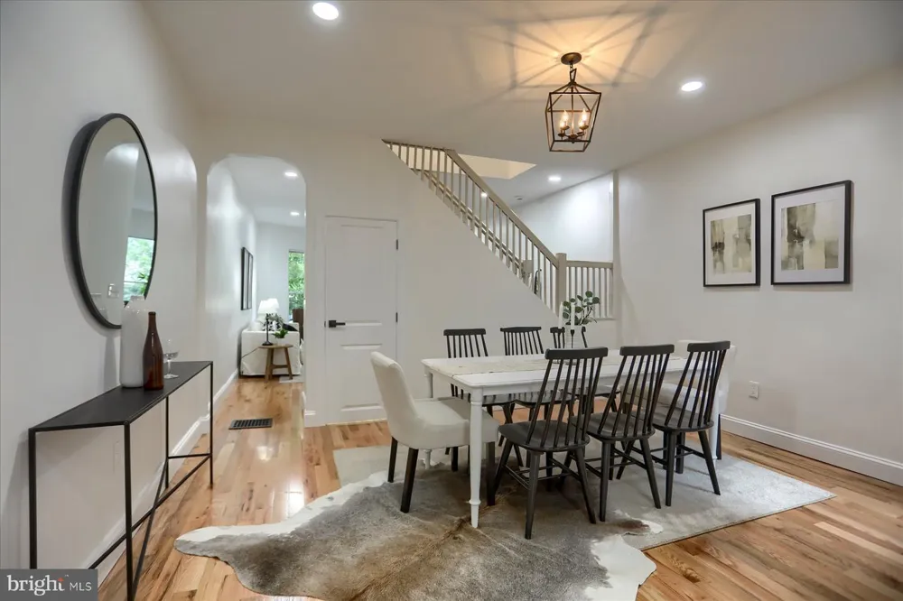 719 BERRY STREET Baltimore, MD 21211