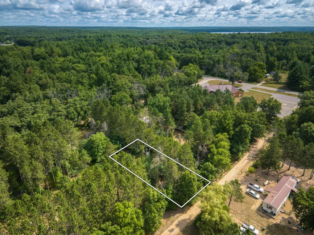 6313 E 29th Street White Cloud, MI 49349