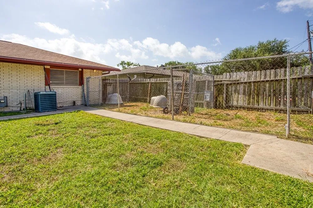 1241 Denver Street Portland, TX 78374