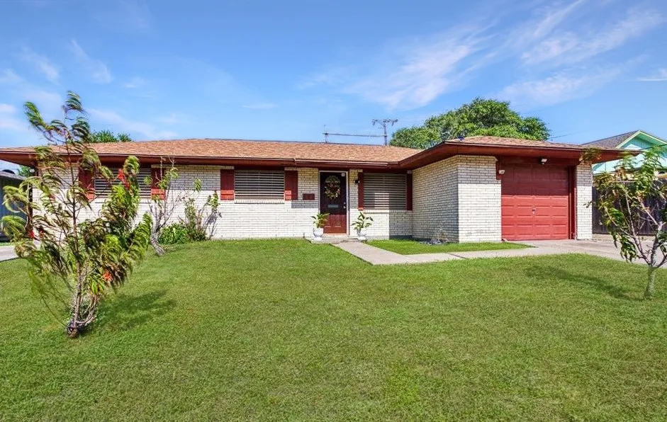 1241 Denver Street Portland, TX 78374