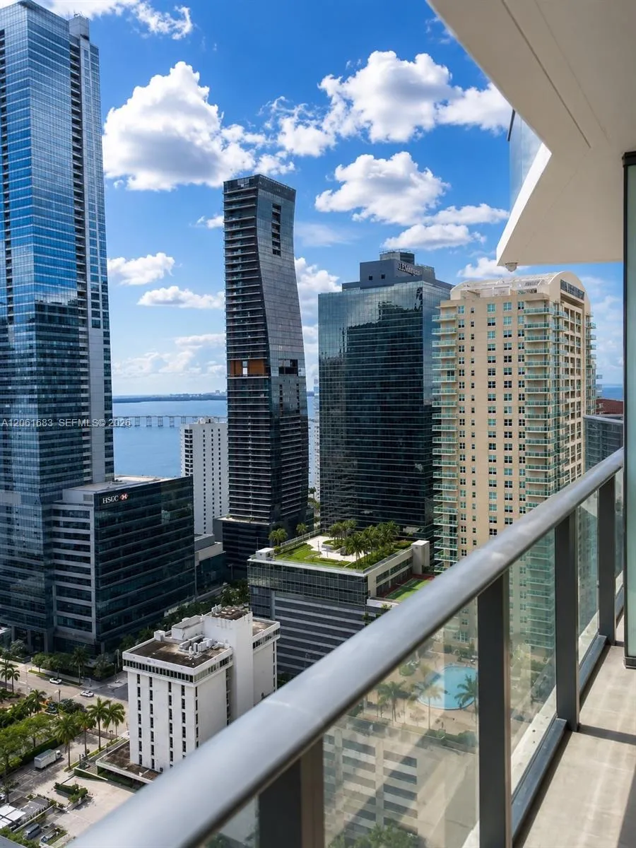 1300 S MIAMI AVENUE #2704 Miami, FL 33130