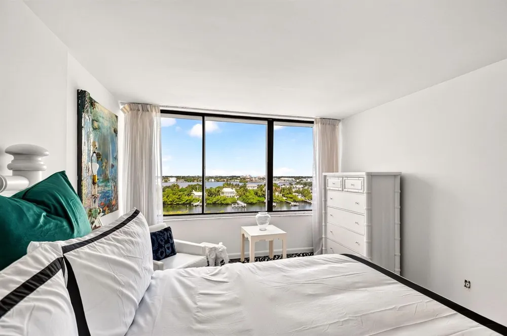 3589 S Ocean Boulevard #908 South Palm Beach, FL 33480