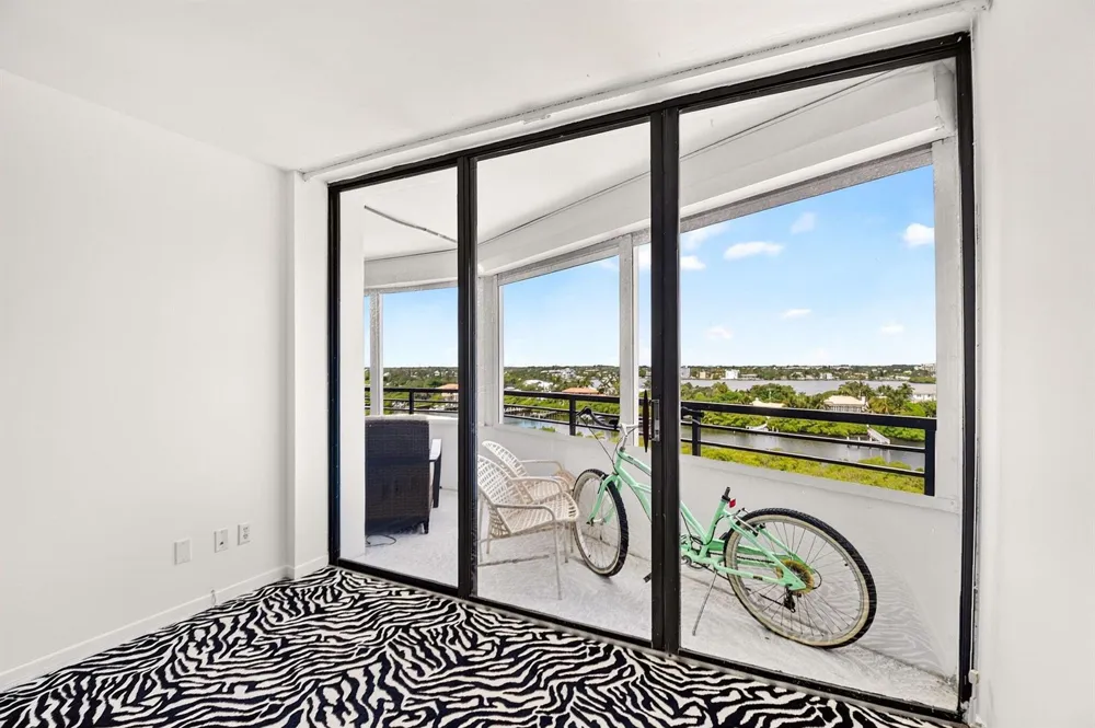 3589 S Ocean Boulevard #908 South Palm Beach, FL 33480