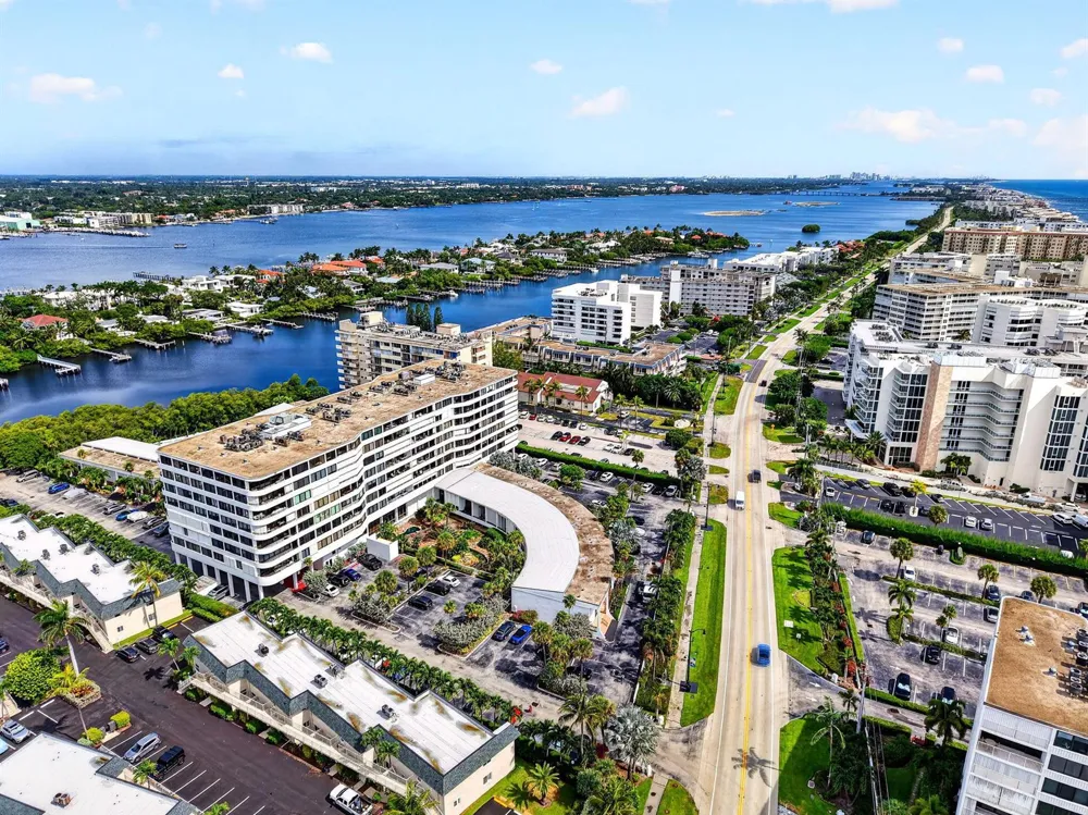3589 S Ocean Boulevard #908 South Palm Beach, FL 33480