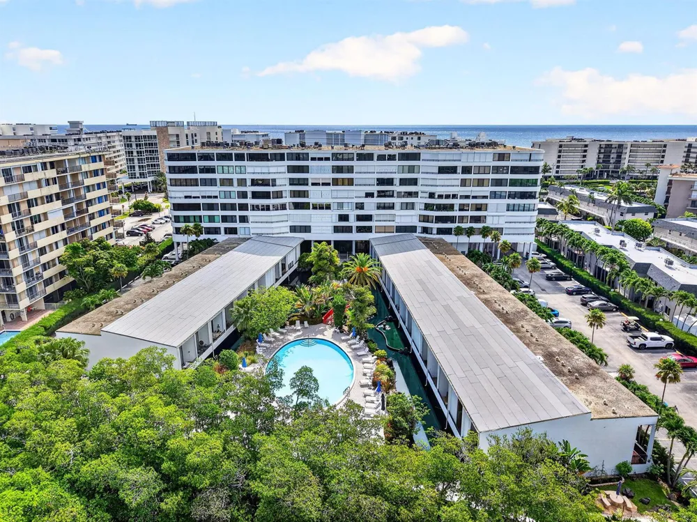 3589 S Ocean Boulevard #908 South Palm Beach, FL 33480