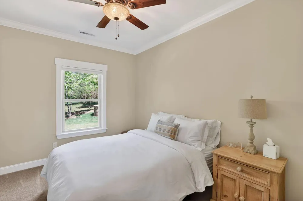 1625 River Bluffs Drive Jasper, TN 37347