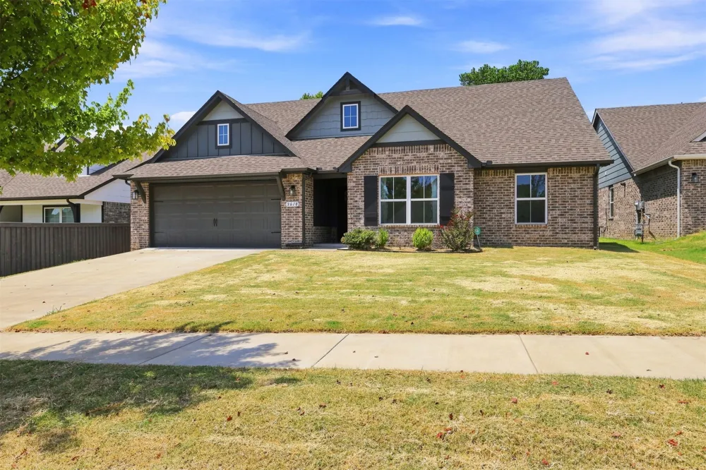 3618 S 12th Place Broken Arrow, OK 74011