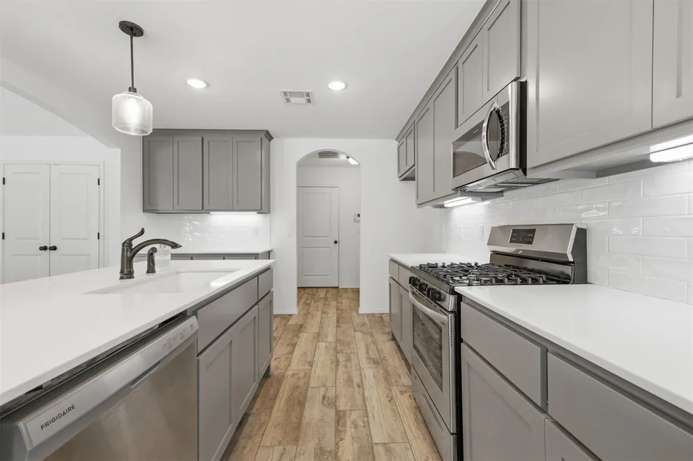 3618 S 12th Place Broken Arrow, OK 74011