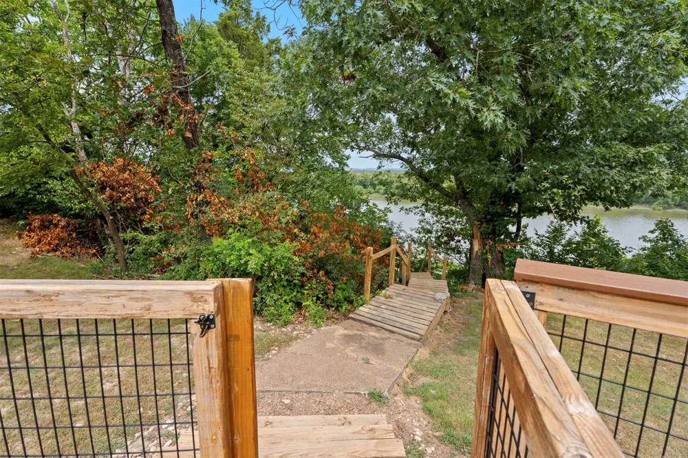 67150 E 260 ROAD Grove, OK 74344