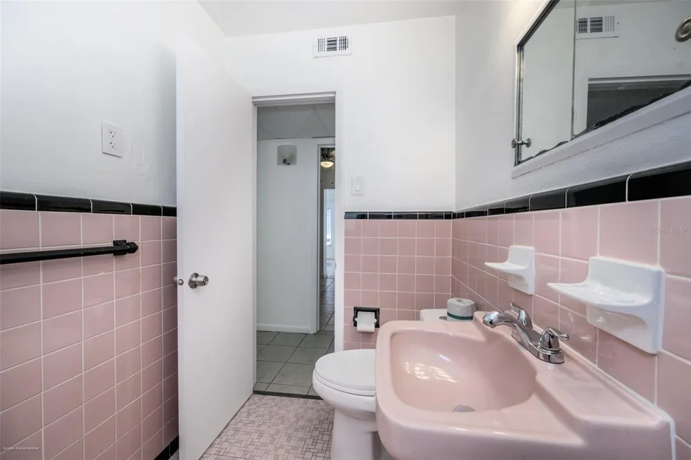 510 SHARON CIRCLE Port Charlotte, FL 33952