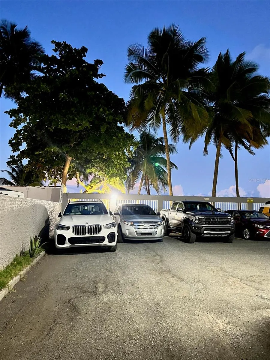 3511 ISLA VERDE AVE #204 Carolina, PR 00979