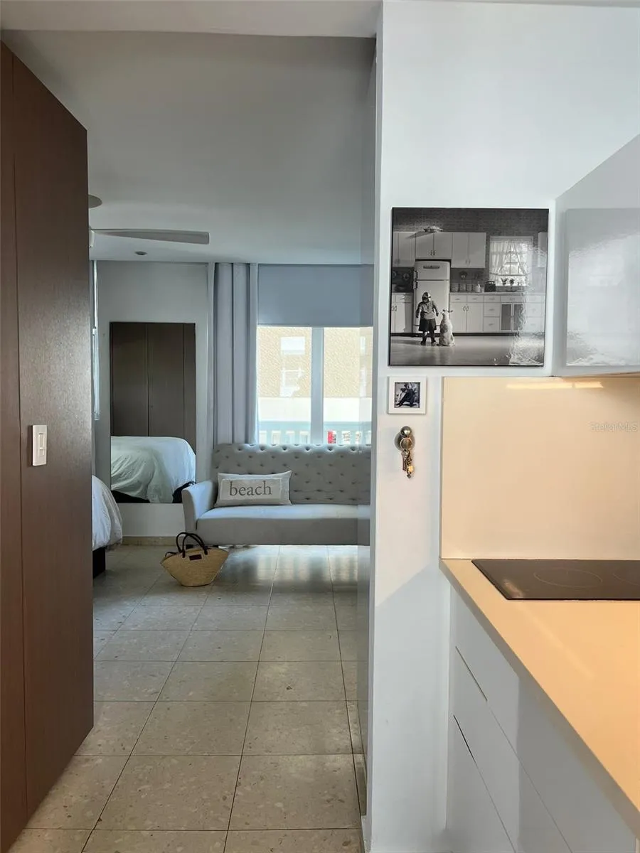 3511 ISLA VERDE AVE #204 Carolina, PR 00979