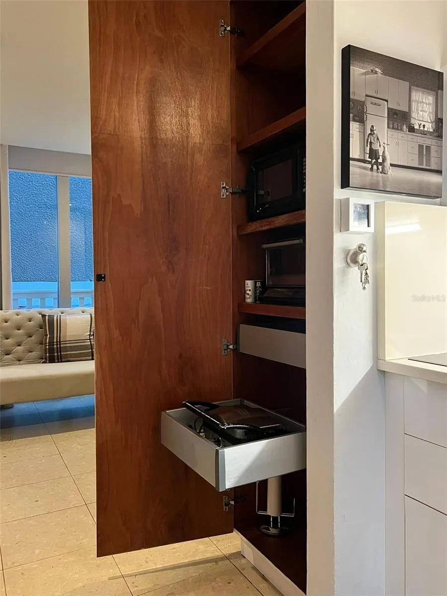 3511 ISLA VERDE AVE #204 Carolina, PR 00979
