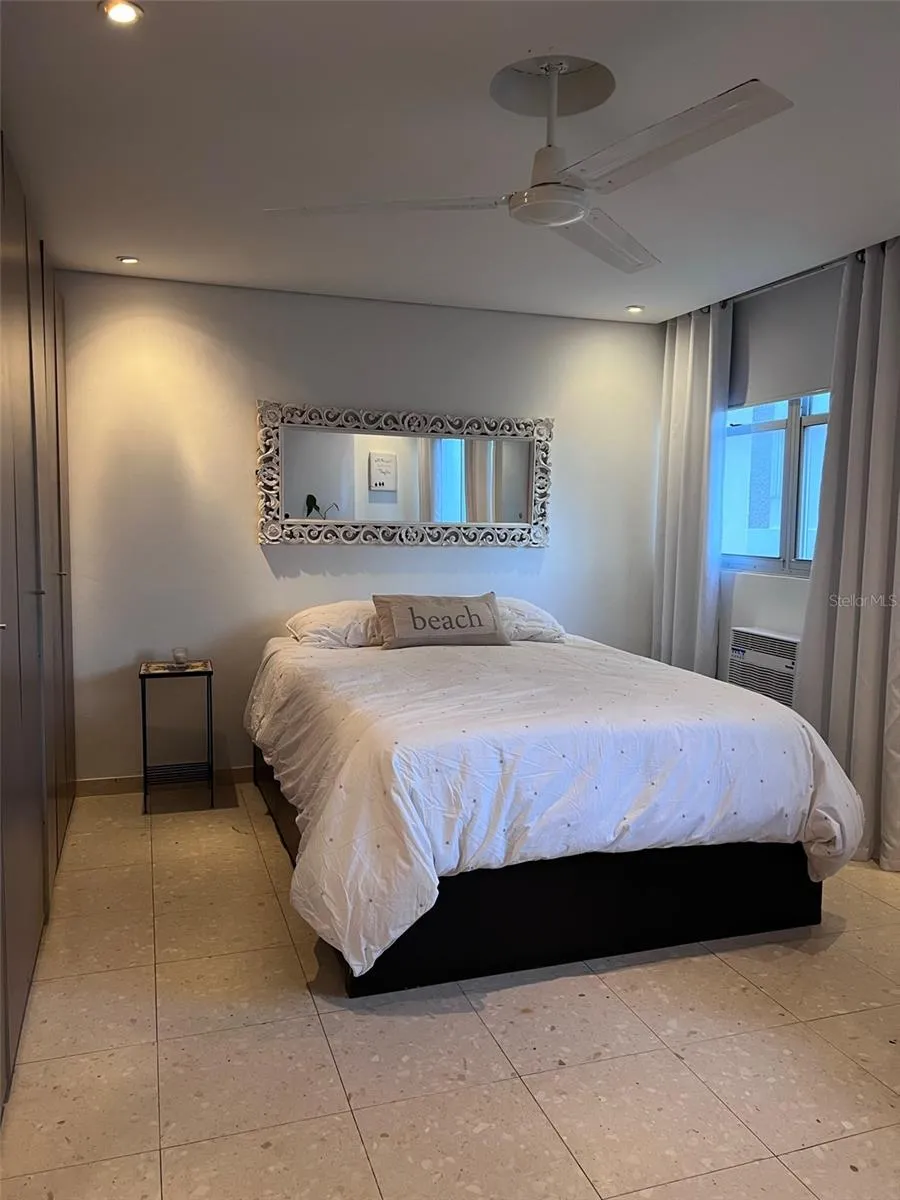 3511 ISLA VERDE AVE #204 Carolina, PR 00979