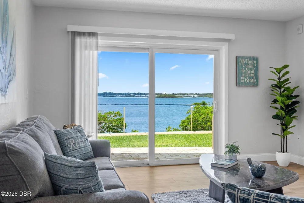 3606 S Peninsula Drive ##102 Port Orange, FL 32127