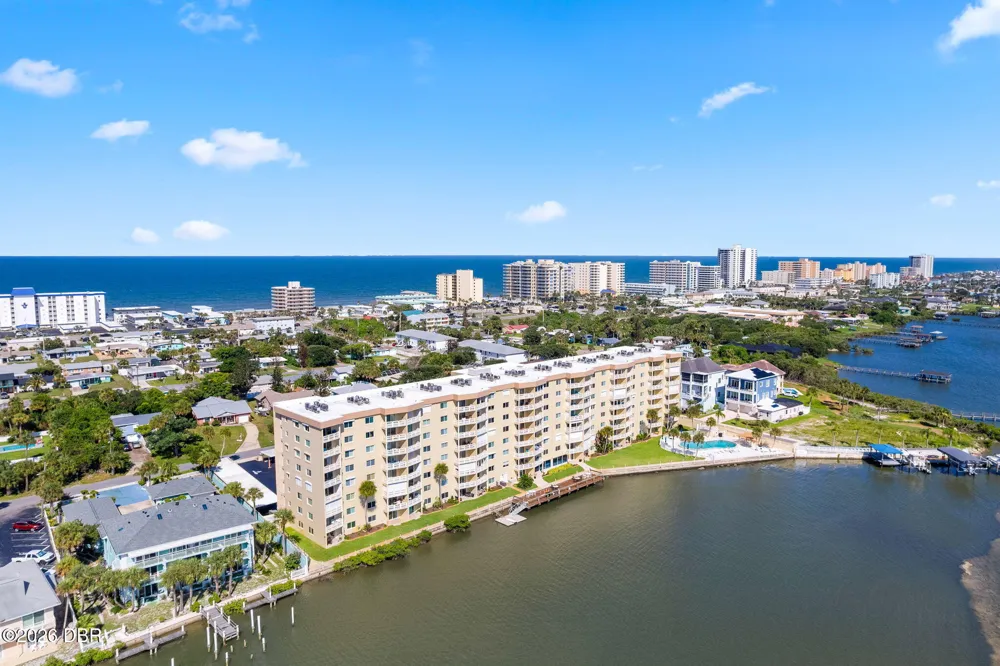 3606 S Peninsula Drive ##102 Port Orange, FL 32127